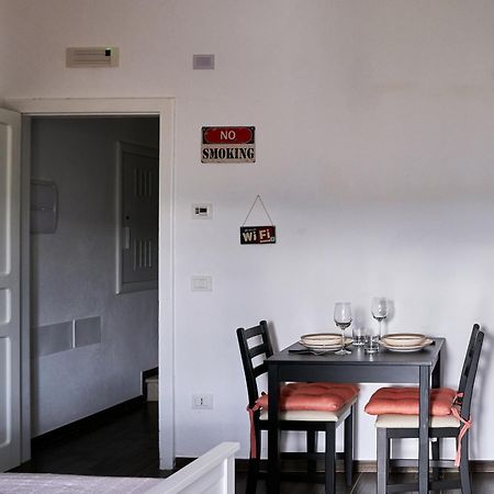 Eureka Room & Breakfast Pietrapertosa Exteriör bild
